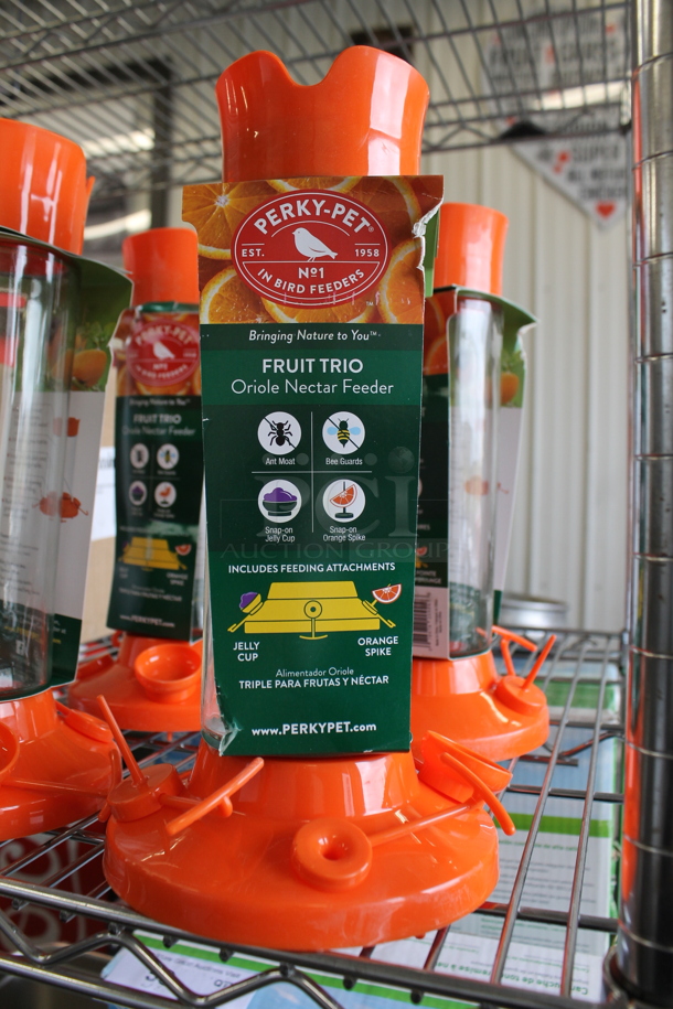 4 BRAND NEW! Perky Pet Oriole Nectar Feeder. 4 Times Your Bid! - Image 2 of 4
