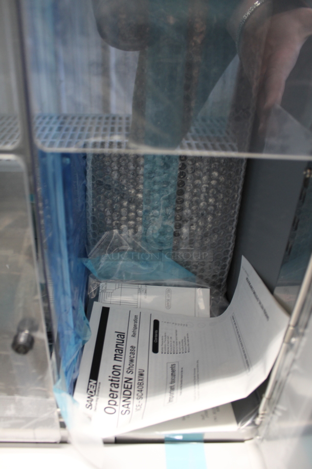 BRAND NEW SCRATCH AND DENT! Sanden LUMILINNA ICE-SC40BXIWU Metal Commercial Single Door Countertop / Undercounter Slush Cooler. 115 Volts, 1 Phase. Tested and Working! - Image 7 of 8