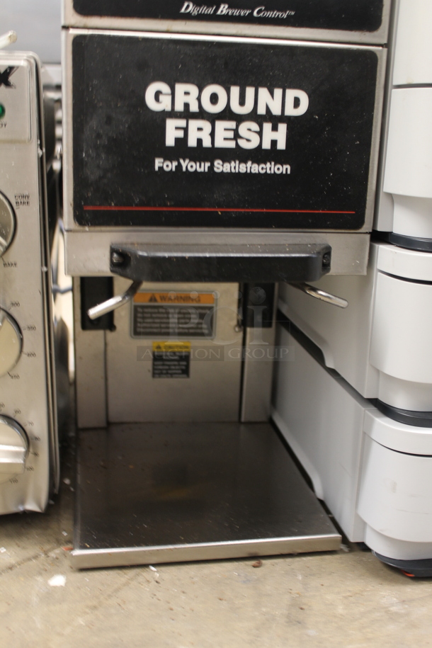 Bunn G9-2T DBC Stainless Steel Commercial Coffee Bean Grinder. 120 Volts, 1 Phase. Tested and Working!  - Image 2 of 6