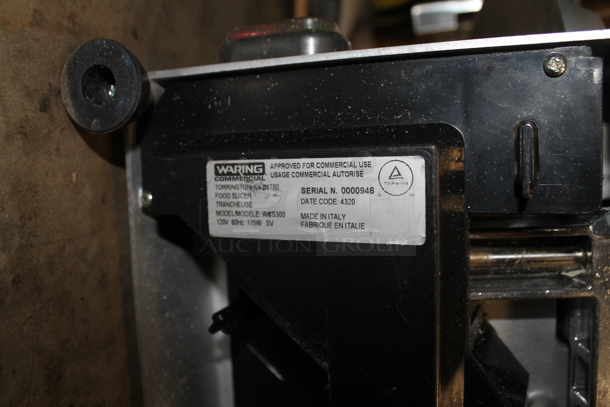 Waring WCS300 Stainless Steel Commercial Countertop Meat Slicer w/ Blade Sharpener. 120 Volts, 1 Phase. Tested and Working! - Image 6 of 6