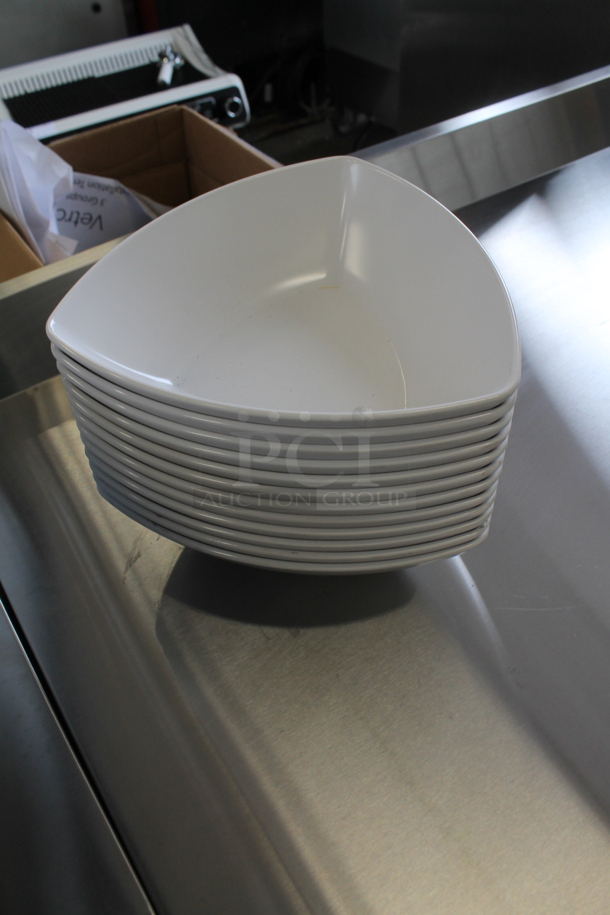 ALL ONE MONEY! Lot of 2 Gray Ply Bins and White Bowls - Image 4 of 5