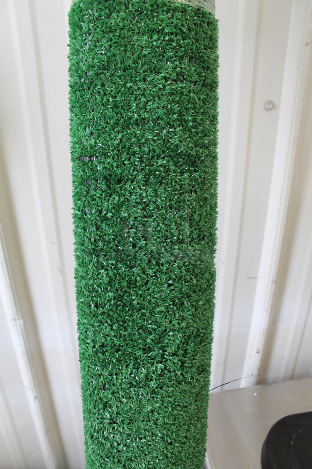 Roll of Artificial Grass - Image 2 of 3