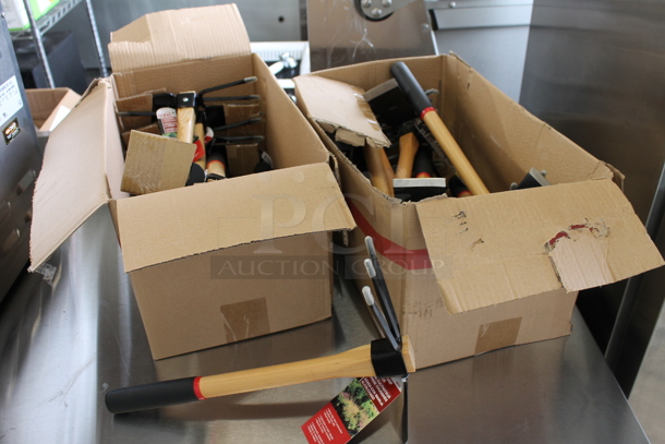 2 Boxes of 12 BRAND NEW! Bond Cushion Grip Culti-Hoe. 2 Times Your Bid! - Image 1 of 6