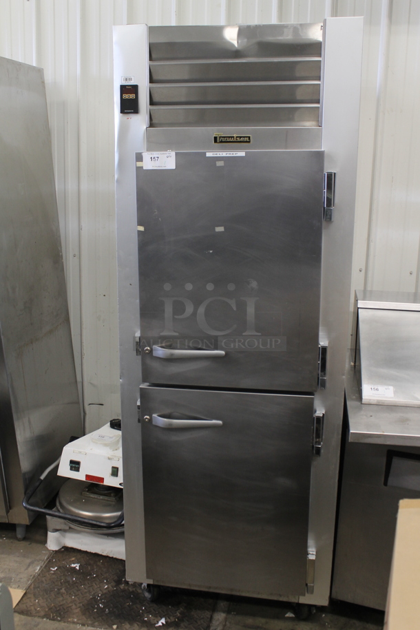 Traulsen G10000 Stainless Steel Commercial Single Door Reach In Cooler on Commercial Casters. 115 Volts, 1 Phase. Tested and Working! - Image 2 of 6