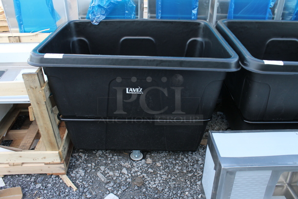 BRAND NEW SCRATCH AND DENT! Lavex 475CT20120BK 20 Cubic Foot Black Cube Truck (1200 lb. Capacity) - Image 2 of 3