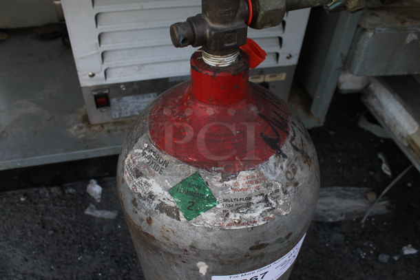 Metal CO2 Tank. Buyer Must Pick Up - We Will Not Ship This Item - Image 3 of 3