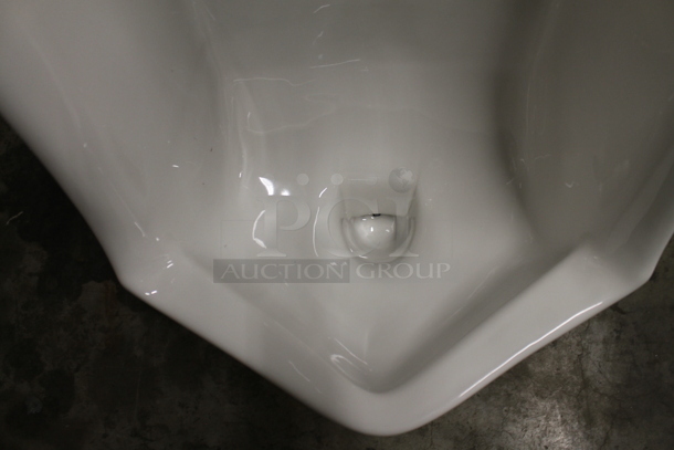BRAND NEW SCRATCH AND DENT! American Standard Lynbrook 6601012.020 Vitreous China Blowout Urinal with Top Spud Inlet.  - Image 4 of 7