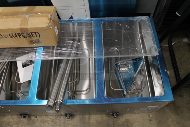 BRAND NEW SCRATCH AND DENT! Avantco 177STE5S Stainless Steel Commercial Electric Powered 5 Bay Steam Table. No Under Shelf. 208/240 Volts, 1 Phase.  - Image 4 of 8