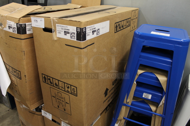 BRAND NEW SCRATCH AND DENT! HON HONI2M2AMLA13TK Ignition 2.0 Fabric/Mesh Task Chair.  - Image 3 of 4