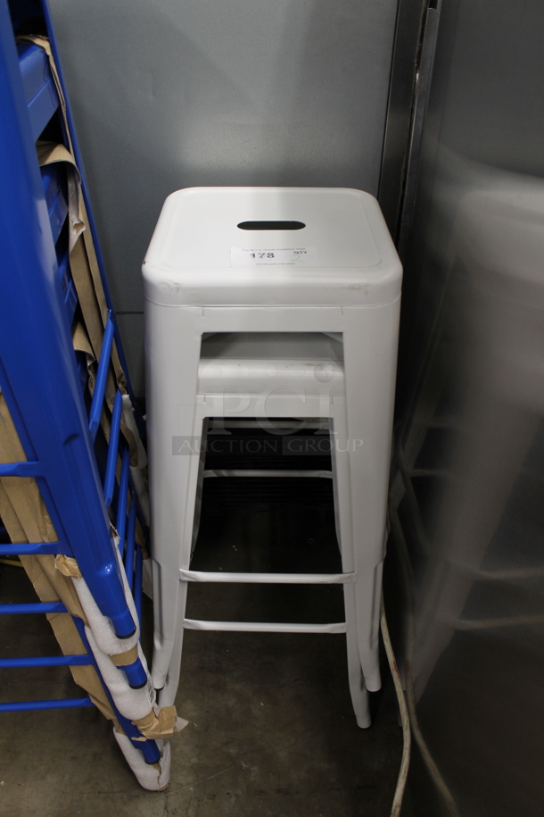 2 BRAND NEW SCRATCH AND DENT! White Metal Tolix Style Bar Stool. 2 Times Your Bid! - Image 2 of 3