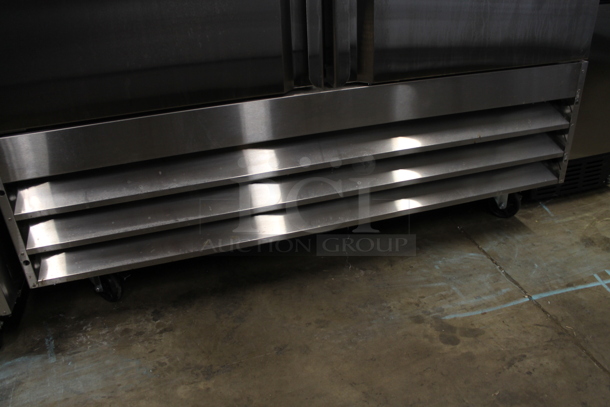 BRAND NEW SCRATCH AND DENT! 2023 Avantco 178SS2RHC Stainless Steel Commercial 2 Door Reach In Cooler w/ Poly Coated Racks on Commercial Casters. 115 Volts, 1 Phase.  Tested and Working! - Image 5 of 8