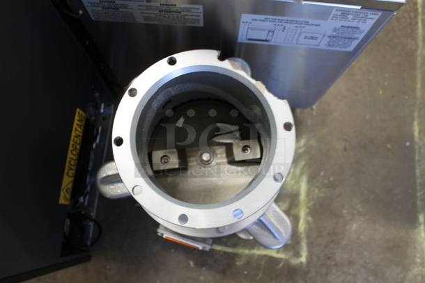 BRAND NEW SCRATCH AND DENT! Hobart FD4/200-1 Commercial Garbage Disposer with Adjustable Flanged Feet. 208-230/460 Volts.  - Image 4 of 5