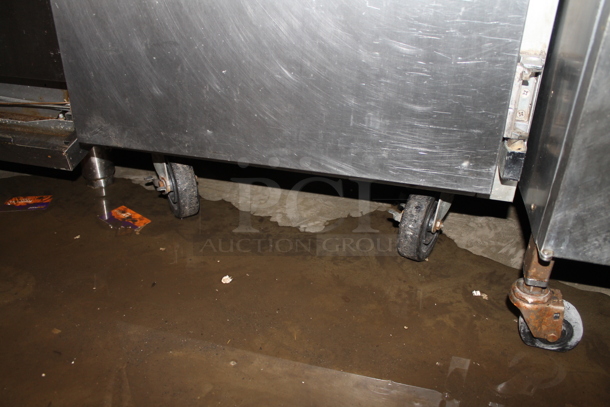 Beverage Air ER21-1AS Stainless Steel Commercial Single Door Reach In Cooler on Commercial Casters. 115 Volts, 1 Phase. Tested and Powers On But Does Not Get Cold - Image 4 of 6