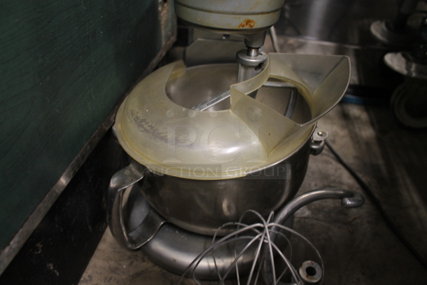 KitchenAid KP26M1XNP Metal Countertop 6 Quart Planetary Dough Mixer w/ Mixing Bowl, Paddle, Whisk and Dough Hook Attachments. 120 Volts, 1 Phase. Tested and Does Not Power On - Image 3 of 6