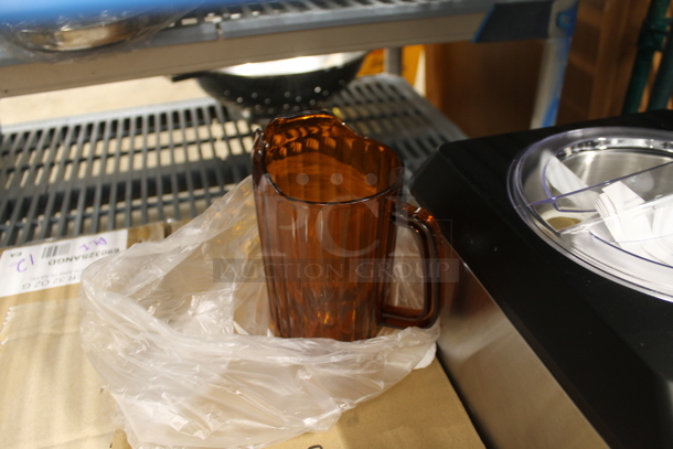 12 BRAND NEW SCRATCH AND DENT! Choice 69032SANGD 32 oz. Amber SAN Plastic Beverage Pitcher. 12 Times Your Bid! - Image 4 of 5