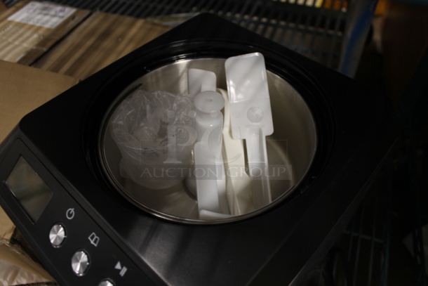 BRAND NEW SCRATCH AND DENT! Whynter ICM-201SB 2.1 Quart Countertop Automatic Ice Cream Maker. 115 Volts, 1 Phase. - Image 3 of 4