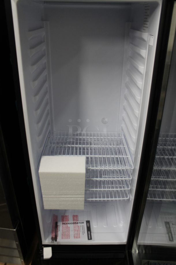 BRAND NEW SCRATCH AND DENT! KoolMore MDR-9CP Metal Commercial Single Door Reach In Cooler Merchandiser w/ Poly Coated Racks. 115 Volts, 1 Phase. Tested and Working! - Image 4 of 5