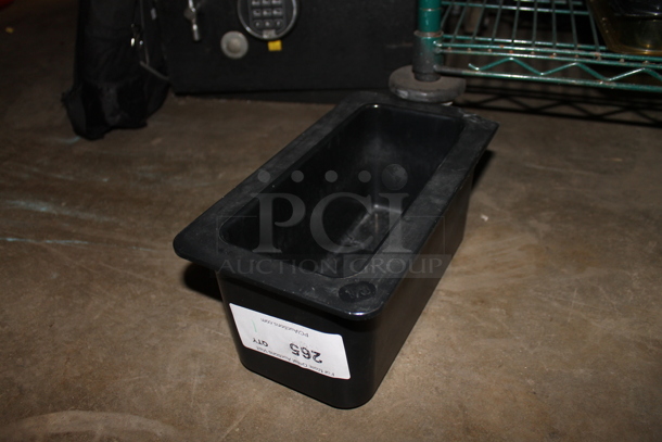 Cambro Black Poly Insulated 1/3 Size Drop In Bins. 1/3x6 - Image 1 of 2