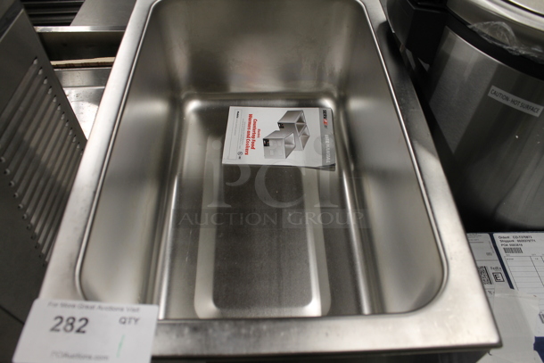 BRAND NEW SCRATCH AND DENT! 2023 ServIt 423FW150 Stainless Steel Commercial Countertop Food Warmer. 120 Volts, 1 Phase. Tested and Working! - Image 5 of 6