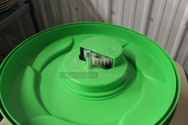 Choice Green Poly Lettuce Spinner Salad Spinner. - Image 5 of 7