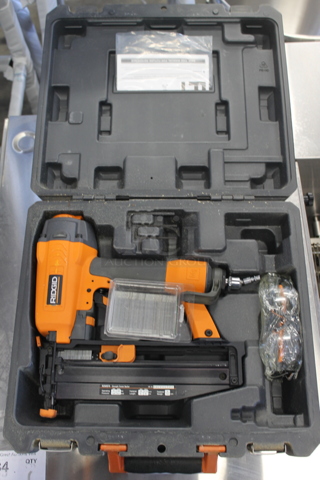 Rigid R250SFA Straight Finish Nailer in Hard Case