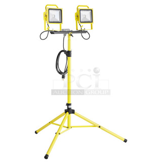 BRAND NEW SCRATCH AND DENT! Lind Equipment LE970LED-TD LED Dual Head Floodlight with Adjustable Tripod - 40W, 5,945 Lumens