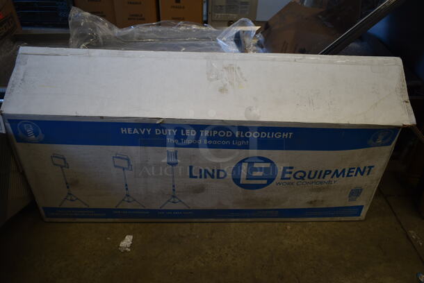 BRAND NEW SCRATCH AND DENT! Lind Equipment LE970LED-TD LED Dual Head Floodlight with Adjustable Tripod - 40W, 5,945 Lumens - Image 2 of 7