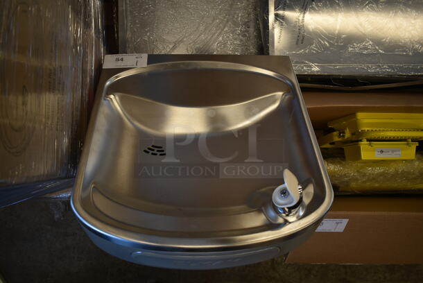 BRAND NEW SCRATCH AND DENT! Elkay Stainless Steel Commercial Wall Mount Water Fountain.  - Image 3 of 5