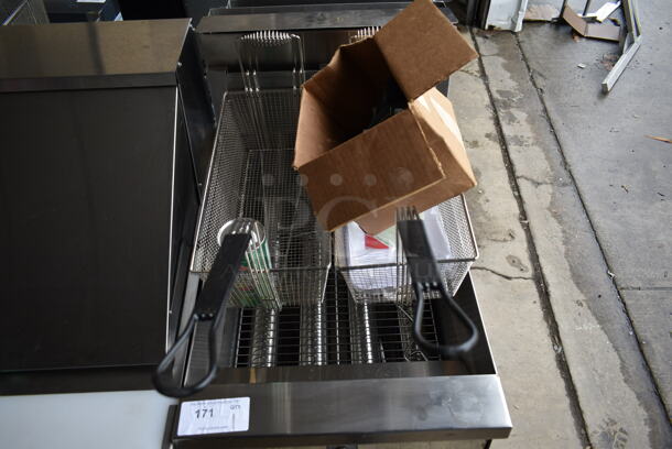 BRAND NEW SCRATCH AND DENT! Keating 18AA Stainless Steel Commercial Natural Gas Powered Floor Style Instant Recovery Fryer w/ 2 Metal Fry Baskets. 134,000 BTU.  - Image 8 of 12