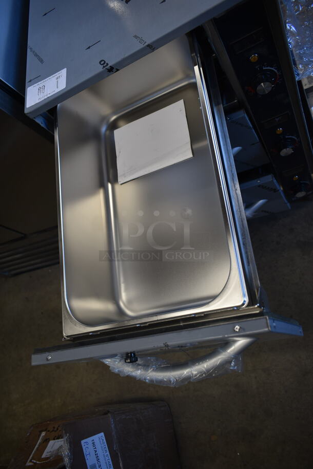 BRAND NEW SCRATCH AND DENT! 2023 ServIt 423WDNFS3 Stainless Steel Commercial Countertop 3 Drawer Warming Drawer. 120 Volt, 1 Phase. Tested and Working! - Image 6 of 9