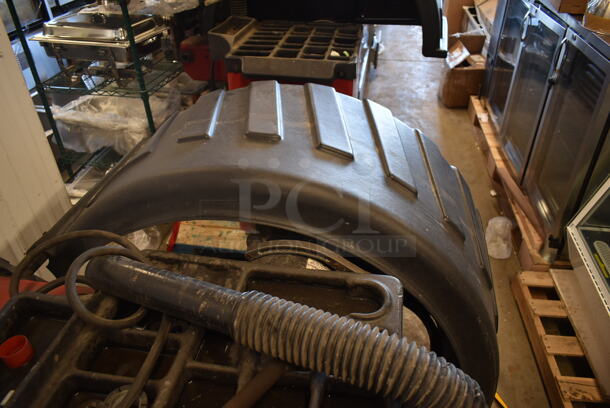 Coats 1250 Metal Commercial Floor Style 
2D Wheel Balancer with Laser Guided Operation. 220-250 Volts, 1 Phase. - Image 4 of 5