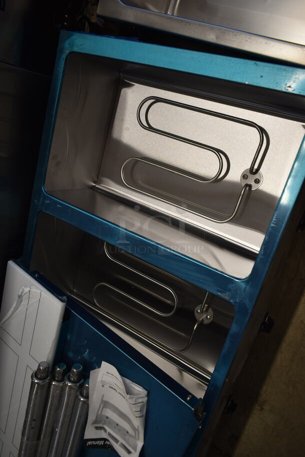 BRAND NEW SCRATCH AND DENT! Avantco 177STE3S Stainless Steel Commercial Three Bay Open Well Electric Steam Table with Undershelf. 120 Volts, 1 Phase. Tested and Working! - Image 6 of 7