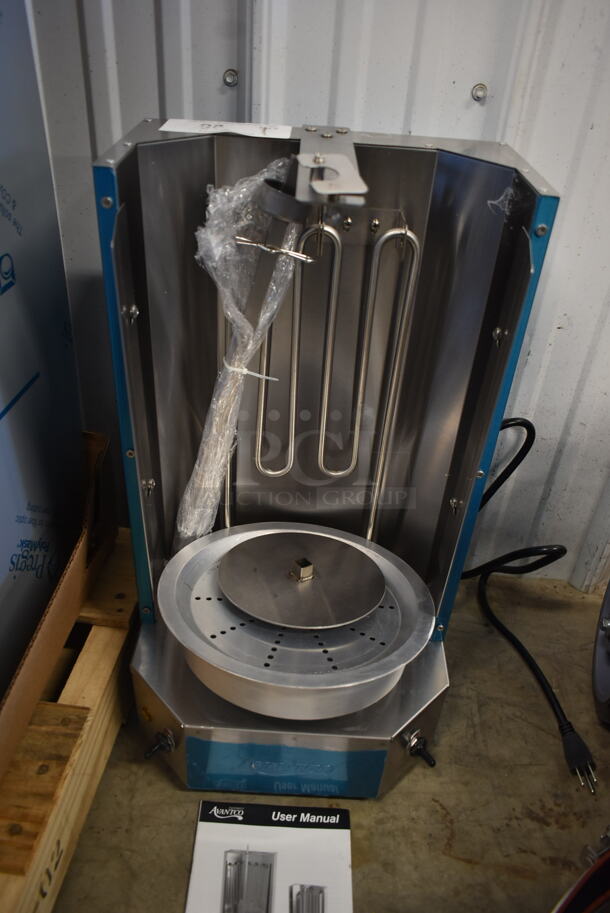 BRAND NEW SCRATCH AND DENT! 2023 Avantco 177VBE101A Stainless Steel Commercial Countertop Electric 20 lb. Vertical Broiler. 120 Volts, 1 Phase. Tested and Working! - Image 4 of 6
