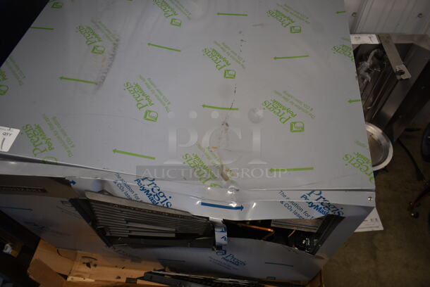 BRAND NEW SCRATCH AND DENT! 2023 Hoshizaki KML-700MAJ Stainless Steel Commercial 30" Crescent Cube Ice Machine Head. See Pictures For Damage. 115 Volts, 1 Phase.  - Image 5 of 6
