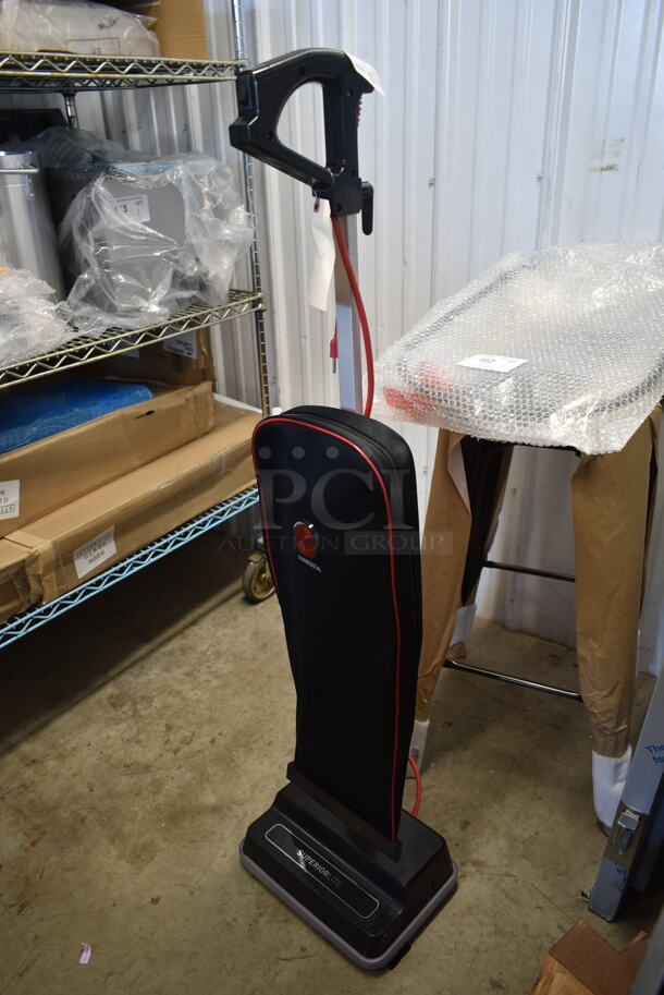 BRAND NEW SCRATCH AND DENT! 2023 Hoover 430CH50200 Superior Lite CH50200 12" Upright Vacuum Cleaner. 120 Volts, 1 Phase. Tested and Working! - Image 3 of 7