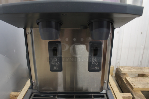 BRAND NEW! 2022 Scotsman HID312A-1A Meridian Stainless Steel Commercial Countertop Ice Machine and Water Dispenser - 12 lb. Bin Storage. 115 Volts, 1 Phase.  - Image 4 of 5