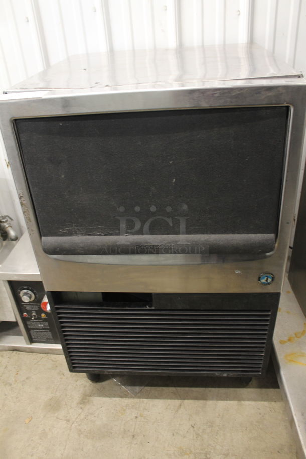 Hoshizaki KM-101BAH Stainless Steel Commercial Undercounter Self Contained Ice Machine. 115 Volts, 1 Phase. - Image 2 of 5
