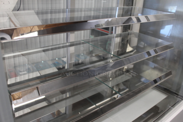 BRAND NEW SCRATCH AND DENT! Avantco 224BCD48SW Metal Commercial Floor Style Dry Bakery Display Case Merchandiser. 115 Volts, 1 Phase. Tested and Working! - Image 4 of 5
