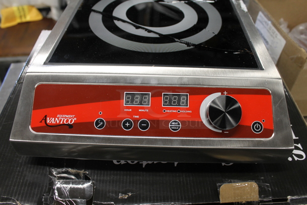 BRAND NEW SCRATCH AND DENT! Avantco 177IC3500 Stainless Steel Commercial Countertop Single Burner Induction Range / Cooker. See Pictures For Damage To Cooktop. 208/240 Volts, 1 Phase. - Image 6 of 8