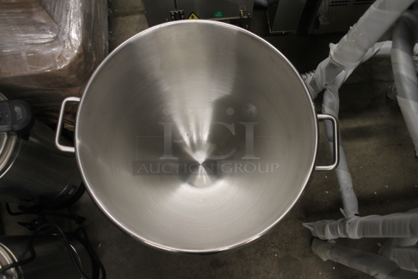 BRAND NEW SCRATCH AND DENT! SY2305 Stainless Steel Commercial Mixing Bowl.  - Image 3 of 8