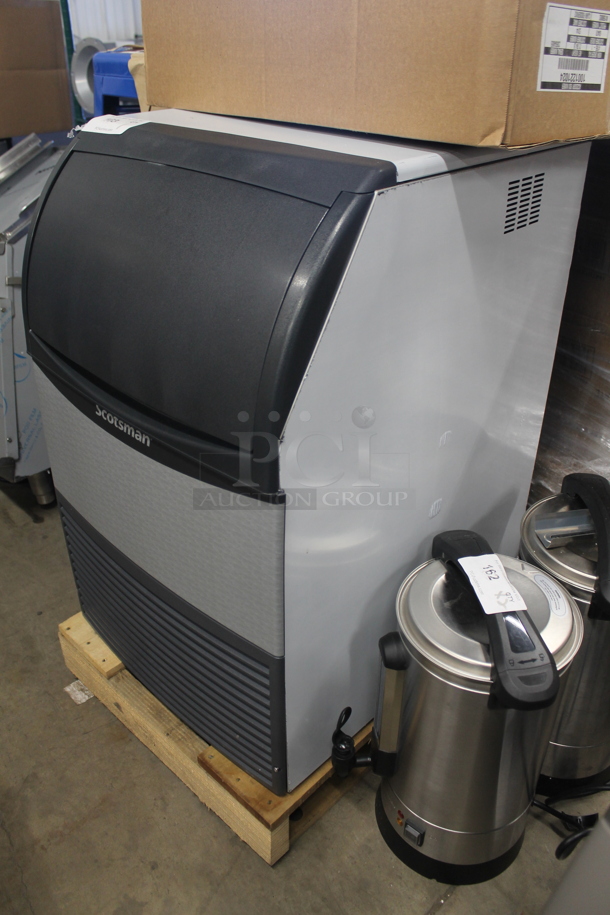 BRAND NEW SCRATCH AND DENT! 2022 Scotsman CU0920MA-1A Stainless Steel Commercial Self Contained Ice Machine. 115 Volts, 1 Phase.  - Image 6 of 8