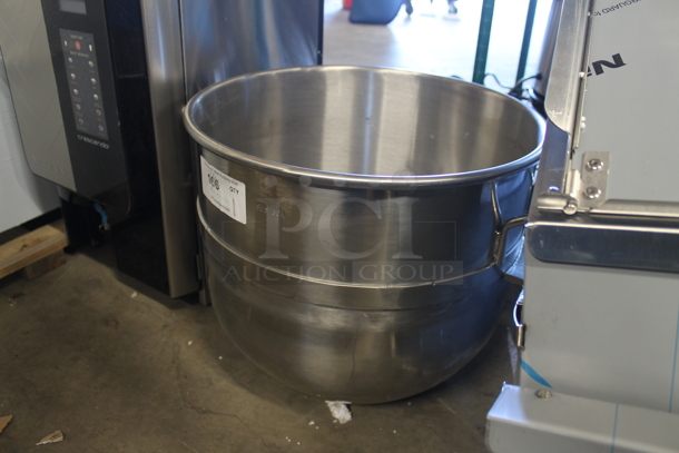 BRAND NEW SCRATCH AND DENT! Stainless Steel Commercial Mixing Bowl. - Image 5 of 6