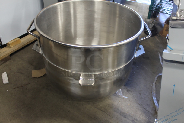 BRAND NEW SCRATCH AND DENT! Stainless Steel Commercial Mixing Bowl. - Image 6 of 6