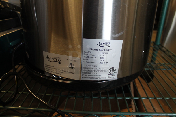 BRAND NEW SCRATCH AND DENT! 2023 Avantco RW90 Stainless Steel Commercial Countertop 92 Cup Electric Rice Warmer. 120 Volts, 1 Phase. Tested and Working! - Image 4 of 5