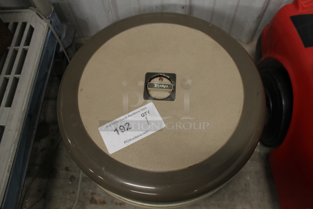 Lasko H12-I Heater? 120 Volts, 1 Phase.  - Image 2 of 6