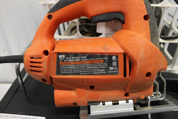ALL ONE MONEY! Lot of Black and Decker JS660 Jigsaw, UHaul Drawbar and Sander. 120 Volts, 1 Phase.  - Image 3 of 9