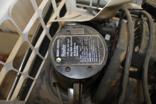 ALL ONE MONEY! Lot of Black and Decker JS660 Jigsaw, UHaul Drawbar and Sander. 120 Volts, 1 Phase.  - Image 6 of 9