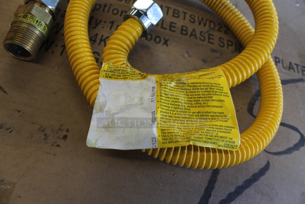 ALL ONE MONEY! Lot of Extension Cord and Gas Hose - Image 4 of 7
