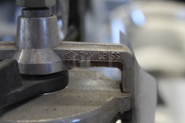 DeVilbiss Spray Gun w/ Canister. - Image 3 of 4