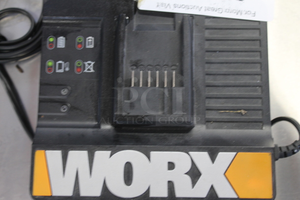 Worx WA3838 Battery Charger.  - Image 2 of 2